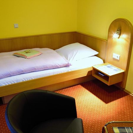 Hotel Kasserolle Siegburg Bagian luar foto