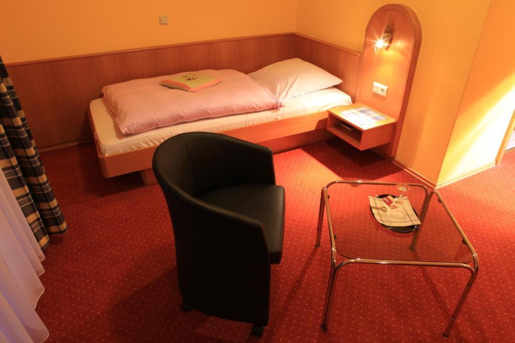 Hotel Kasserolle Siegburg Ruang foto