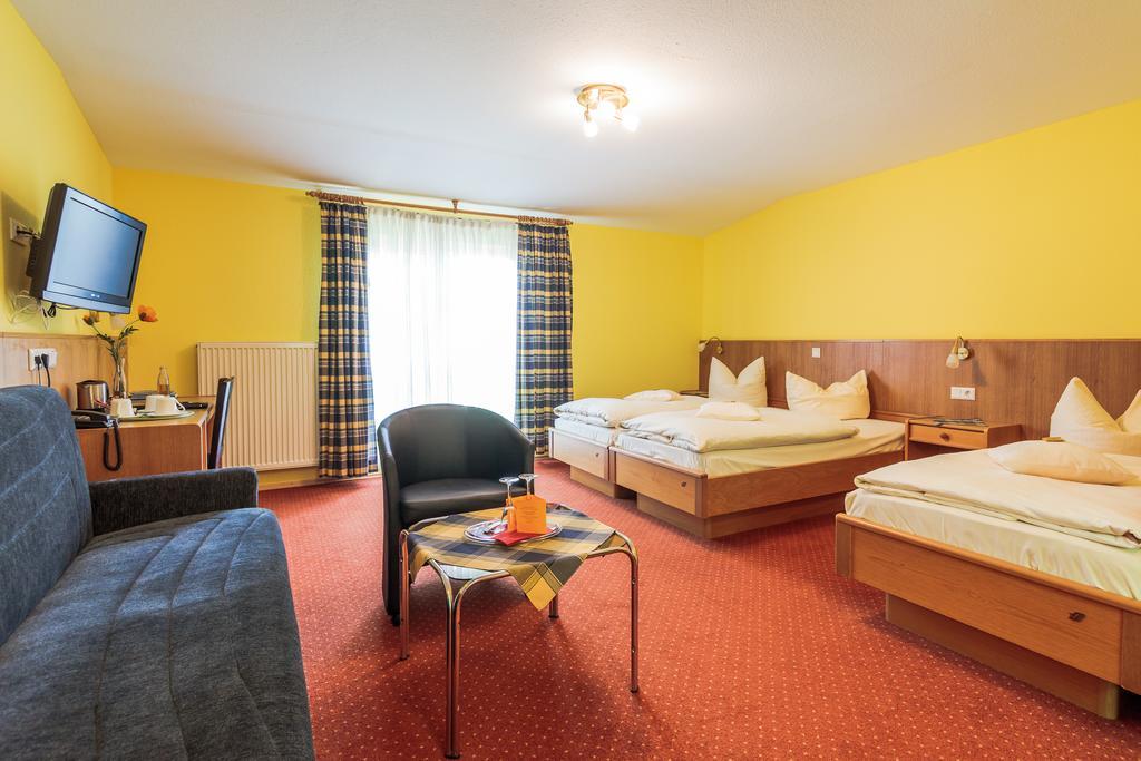 Hotel Kasserolle Siegburg Bagian luar foto